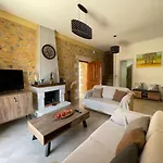 Panorama Stonehouse Apartment Leonidio