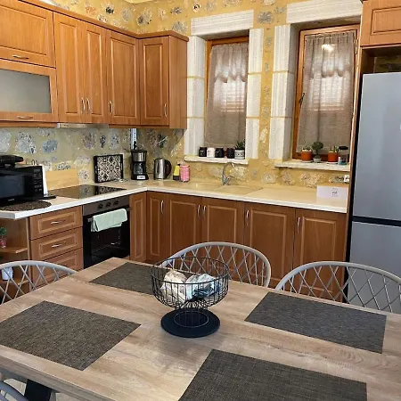 Panorama Stonehouse Apartment Leonidio