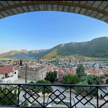 Panorama Stonehouse Leonidio